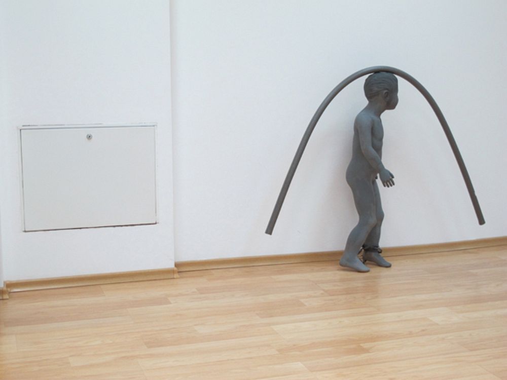 Visual Mirage with Tactile Obsession